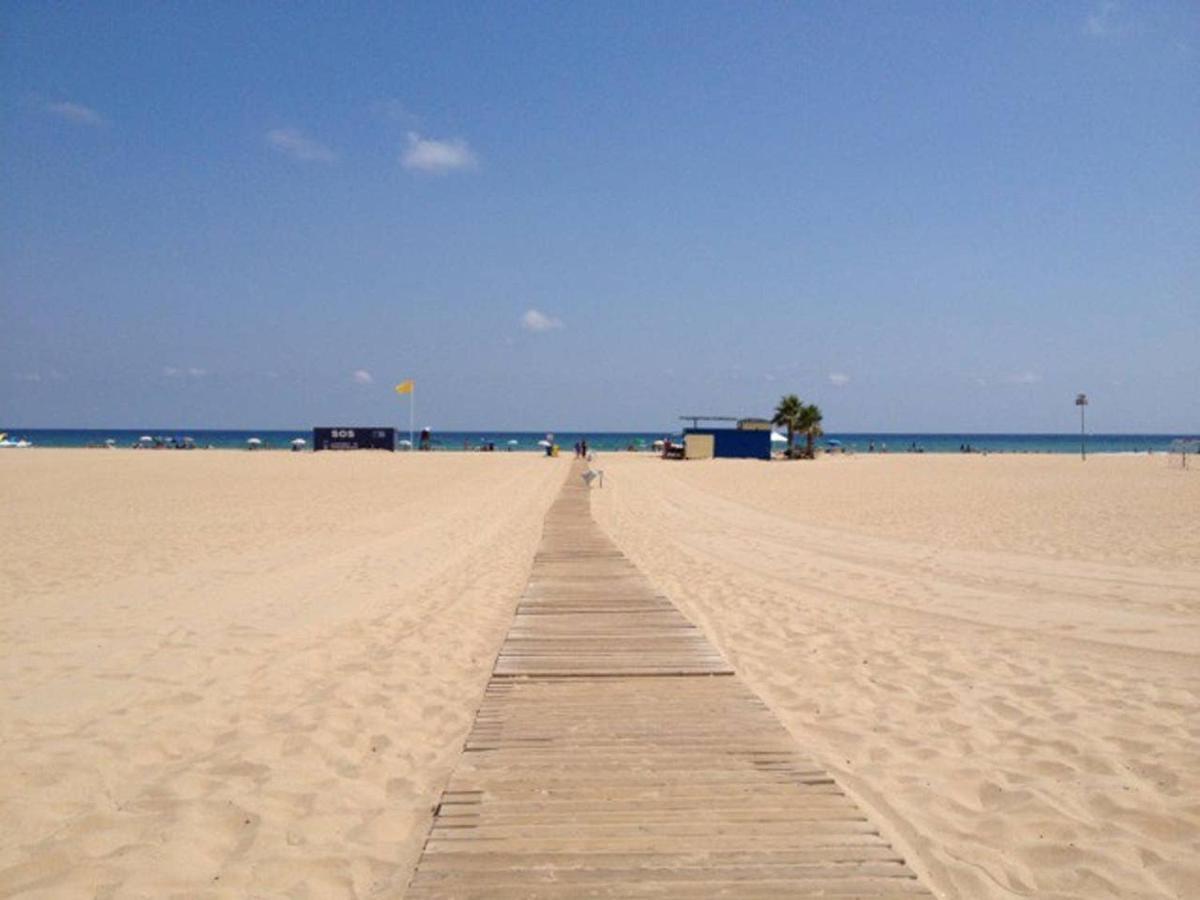 Entre Pinos P1 Beach Apartment Torredembarra Bagian luar foto