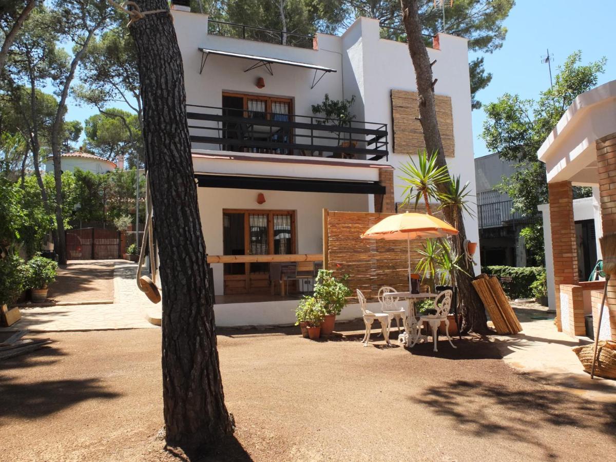 Entre Pinos P1 Beach Apartment Torredembarra Bagian luar foto